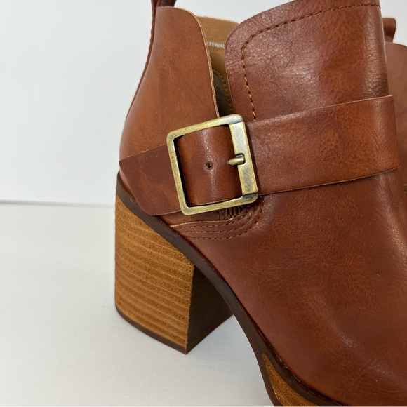 Korks By Kork-Ease Anubd Leather Heeled Lug Sole Boot Size 6 - Picture 2 of 10